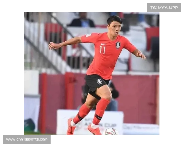 韩国球员黄喜灿在英超受困于对手包夹,表现受限