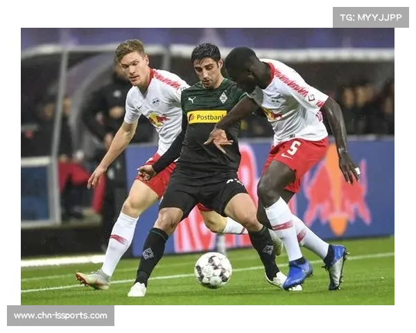 门兴VAR点球取消，莱比锡门柱挡出劳姆绝杀机会